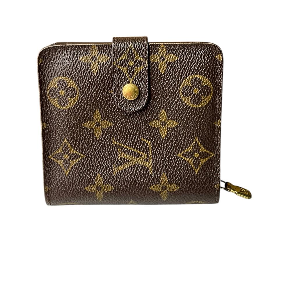 Louis Vuitton Monogram Bifold Wallet with Coin Pouch 937.